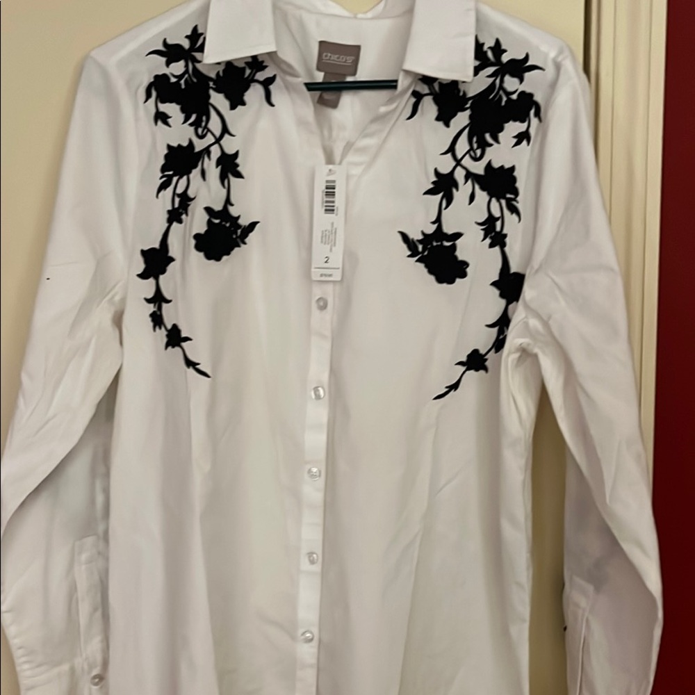 Chico's White Shirt with Black Floral Design Long Sleeves Womens size 2. NWT
